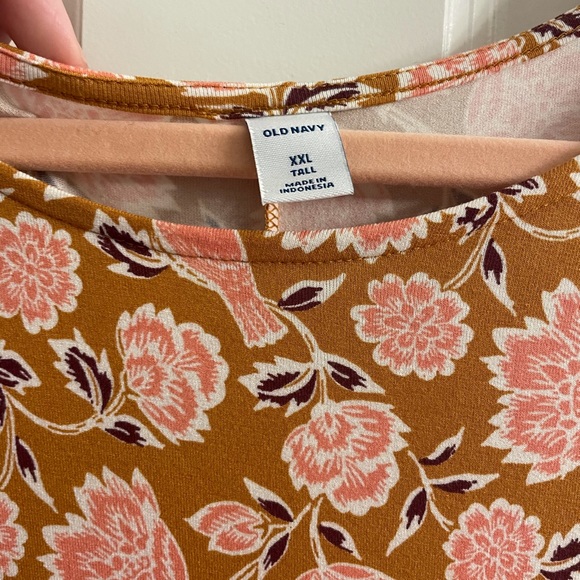 Patterned Dress - Picture 3 of 3